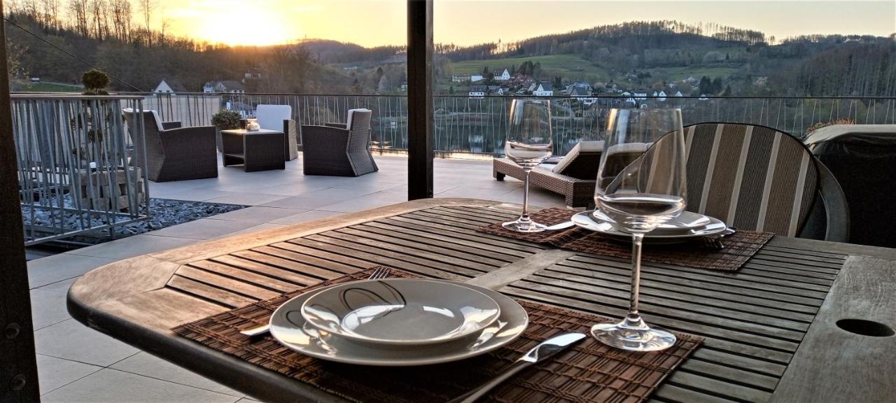 Seeblick-Ferienwohnung Im "Ferienhaus Agger-Blick" Mit Traumhafter Sonnen-Terrasse, Sauna, E-Kamin & Kajak Gummersbach Exteriér fotografie