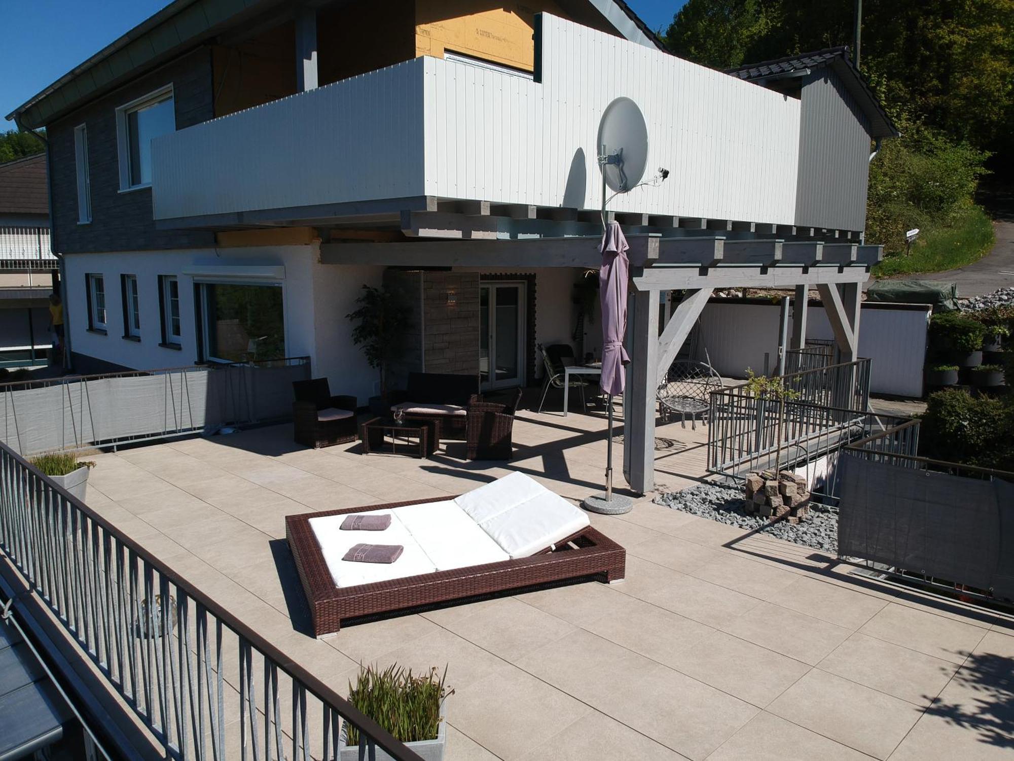 Seeblick-Ferienwohnung Im "Ferienhaus Agger-Blick" Mit Traumhafter Sonnen-Terrasse, Sauna, E-Kamin & Kajak Gummersbach Exteriér fotografie